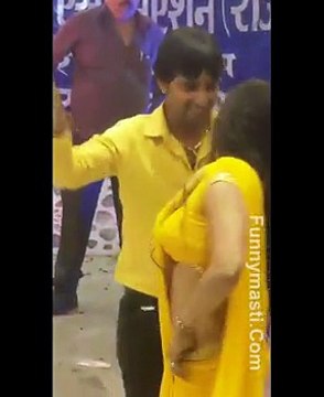 Indian Hot Girl Dancing In Private Party