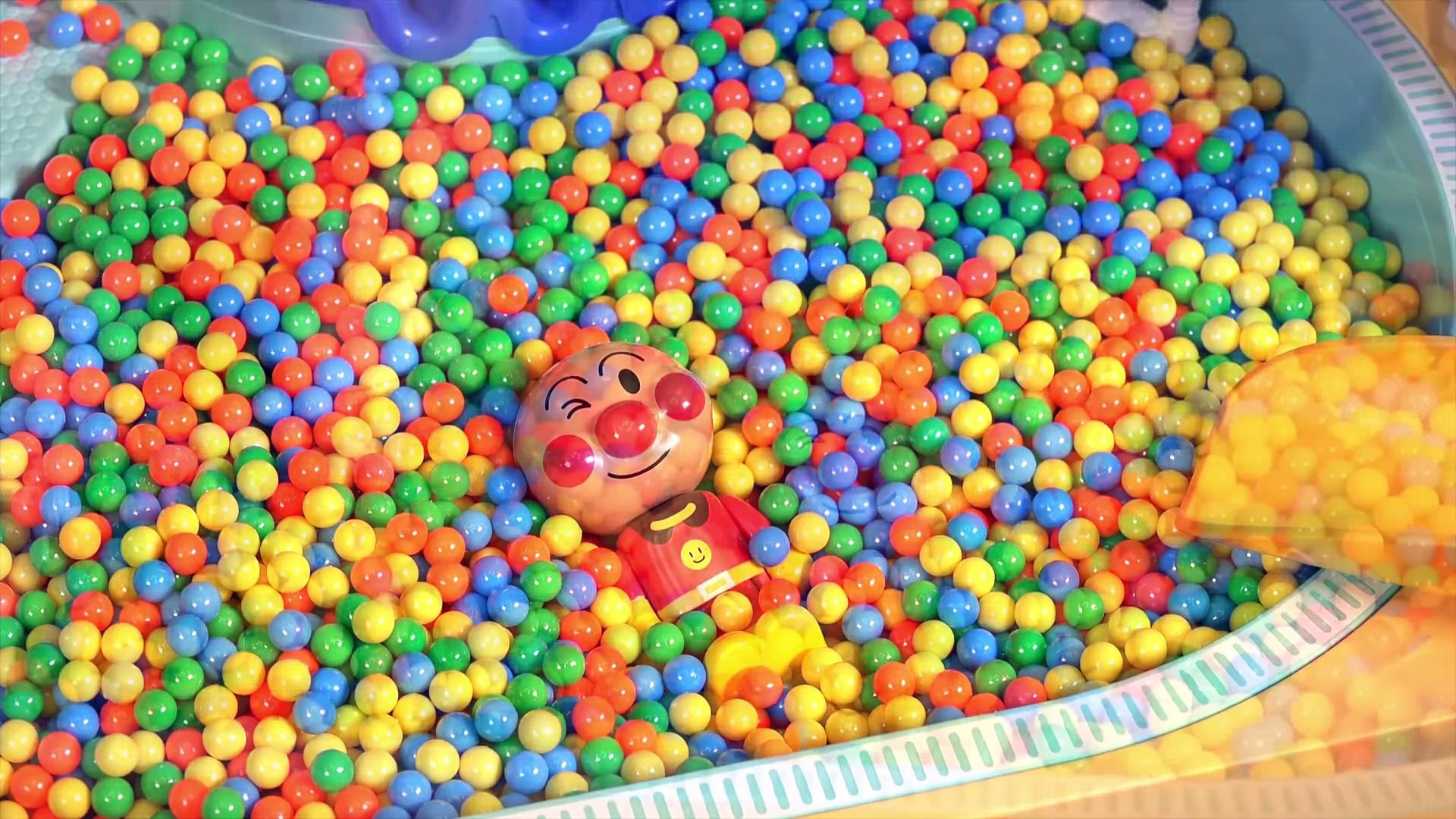 アンパンマンおもちゃとボールプール Anpanman Ball Pool Video Dailymotion