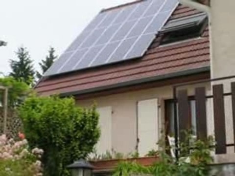 Panneaux-solaires-franche-comte(serre-les-sapins).wmv