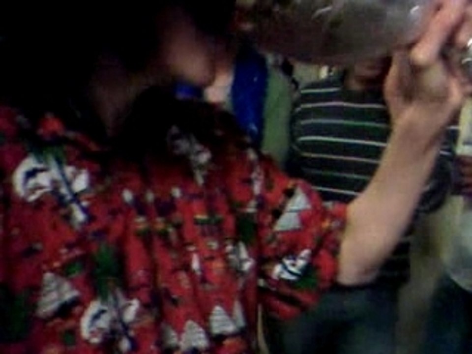 un bindon, 2 bidons 3 bidons d'eau....