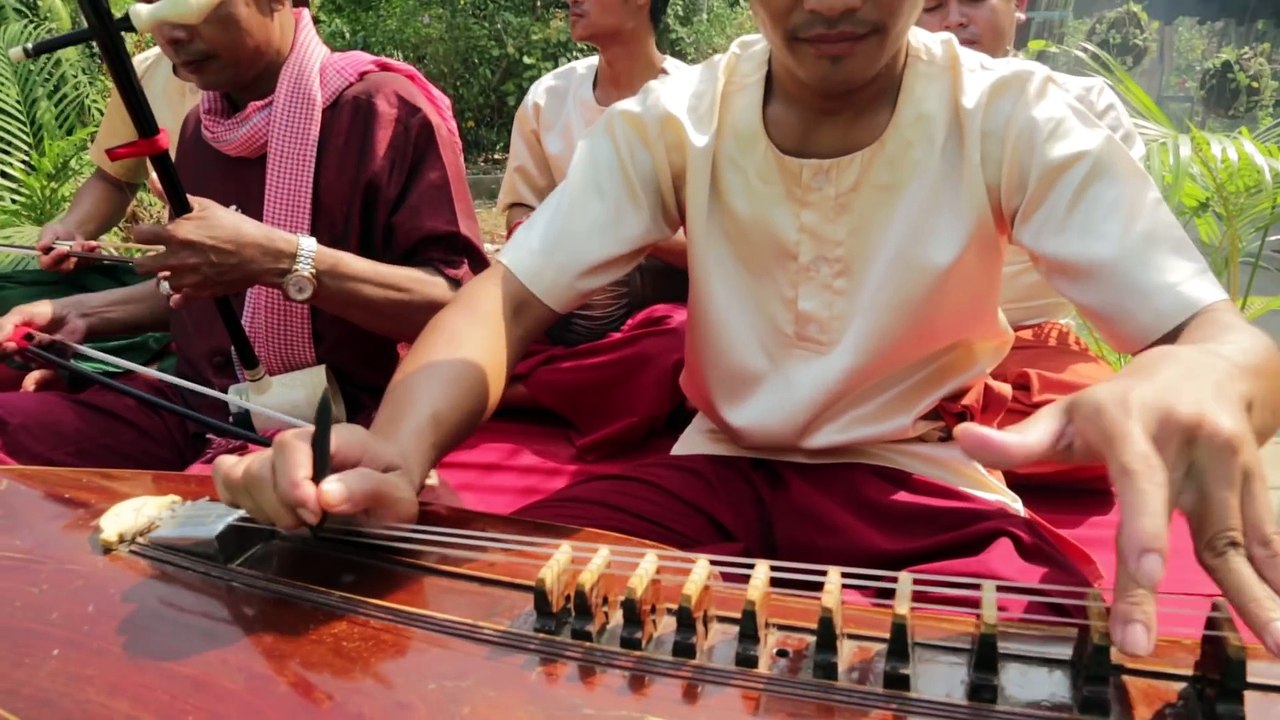 ខ្ញុំចង់តែយំ - មាស សុខសោភា