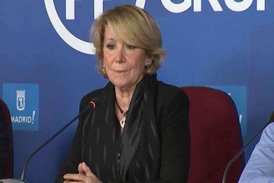 La oposición reacciona ante la dimisión de Aguirre