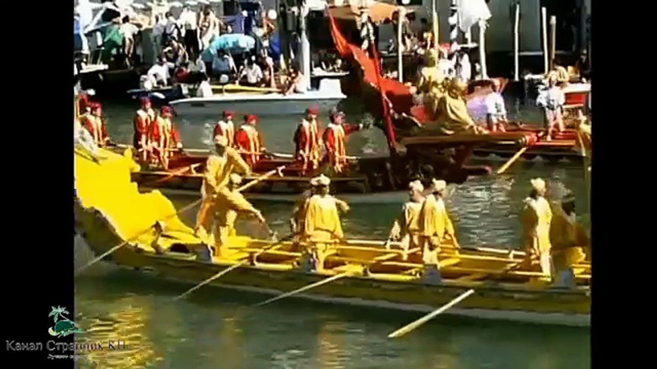 Венеция  Историческая регата  Регата на гондолах