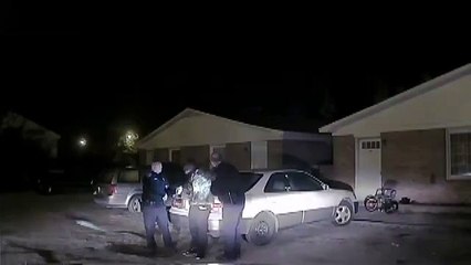 Man Gets Shot after Pulling Gun on Officers During Arrest Attempt
