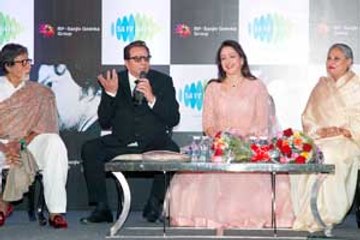 Dharmendra exposes Amitabh Bachchan!