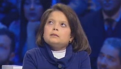 طفلة جميلة جدًا، لن تصدق جمالها! ✨