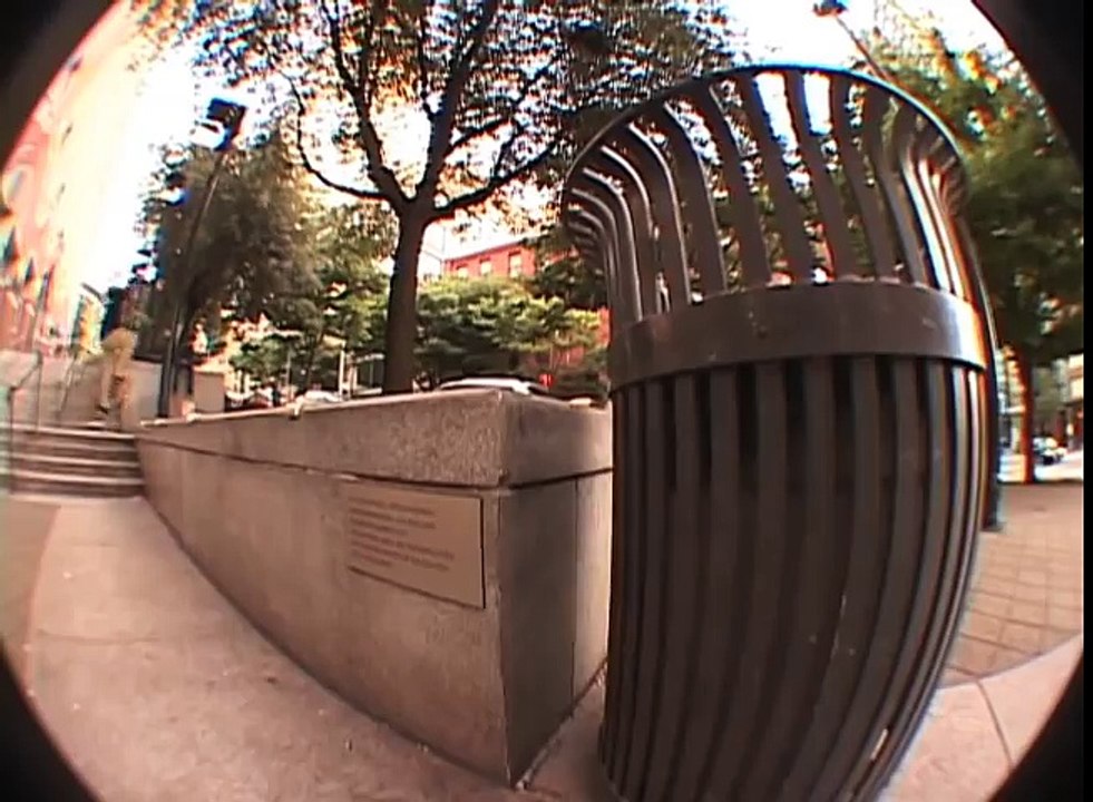 KICKFLIP OVER BACK LIP