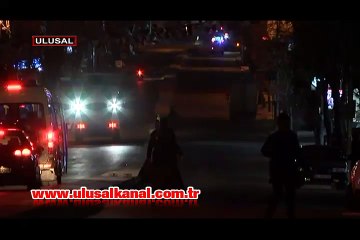 Polise silah doğrultan 2 kişi, silahla etkisiz hale getirildi