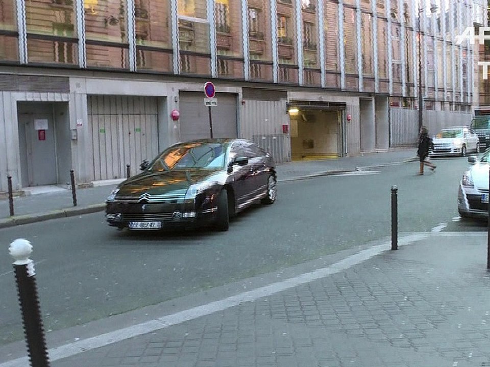 Présidentielle: la campagne 2012 rattrape Sarkozy, menacé d'inculpation