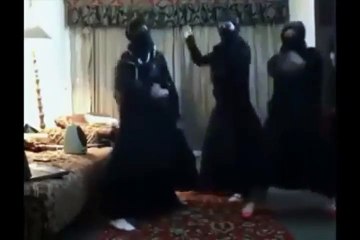 Arab Girls Dancing On The Floor Amazing