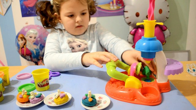 Play doh Kekse kneten mit Anisa, play doh cookies, biscuits, buns, tarts