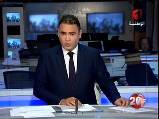 مقدم نشرة أخبار الثامنة يلتقط أنفاسه ويتعثّر أثناء قراءة النشرة بسبب ارتفاع حرارة الاستوديو ونقص في الاكسيجين