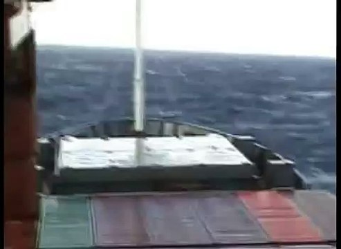 Грузовые гиганты корабли 9вал попадающие в 12 бальный шторм в океане, в море