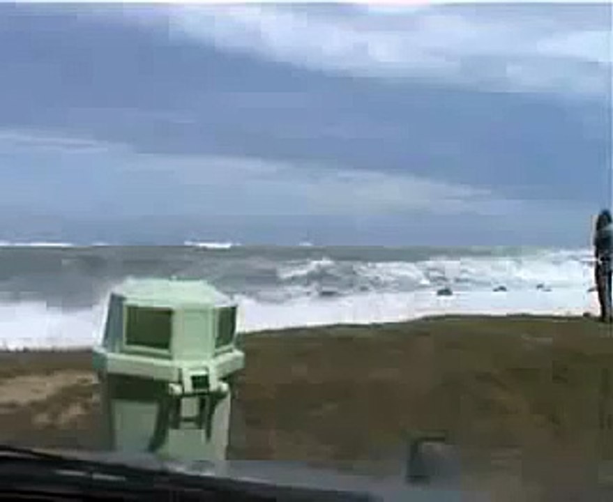 Гигантский лайнер попавший в шторм 12 баллов Большие карабли попавшие в шторм 9 баллов 9 вал