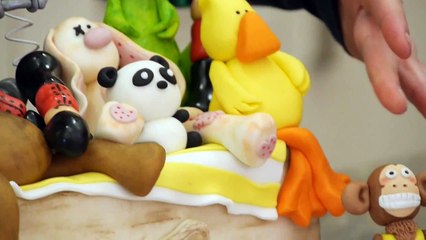 How to make a Toy Box Birthday Cake Tutorial Preview - Paul Bradford Sugarcraft School