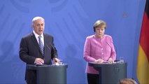 Netenyahu-Merkel Ortak Basın Toplantısı