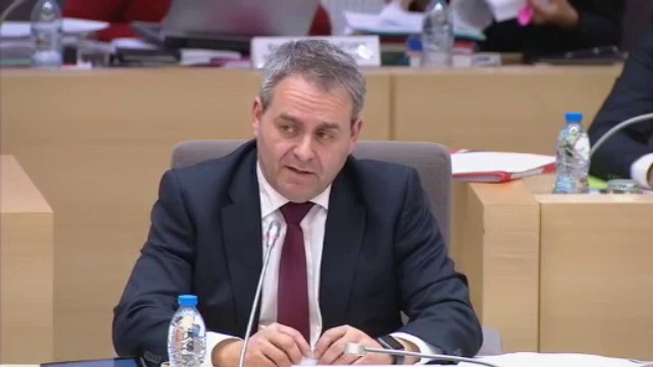 Xavier Bertrand interpelle le FN sur son absence de propositions