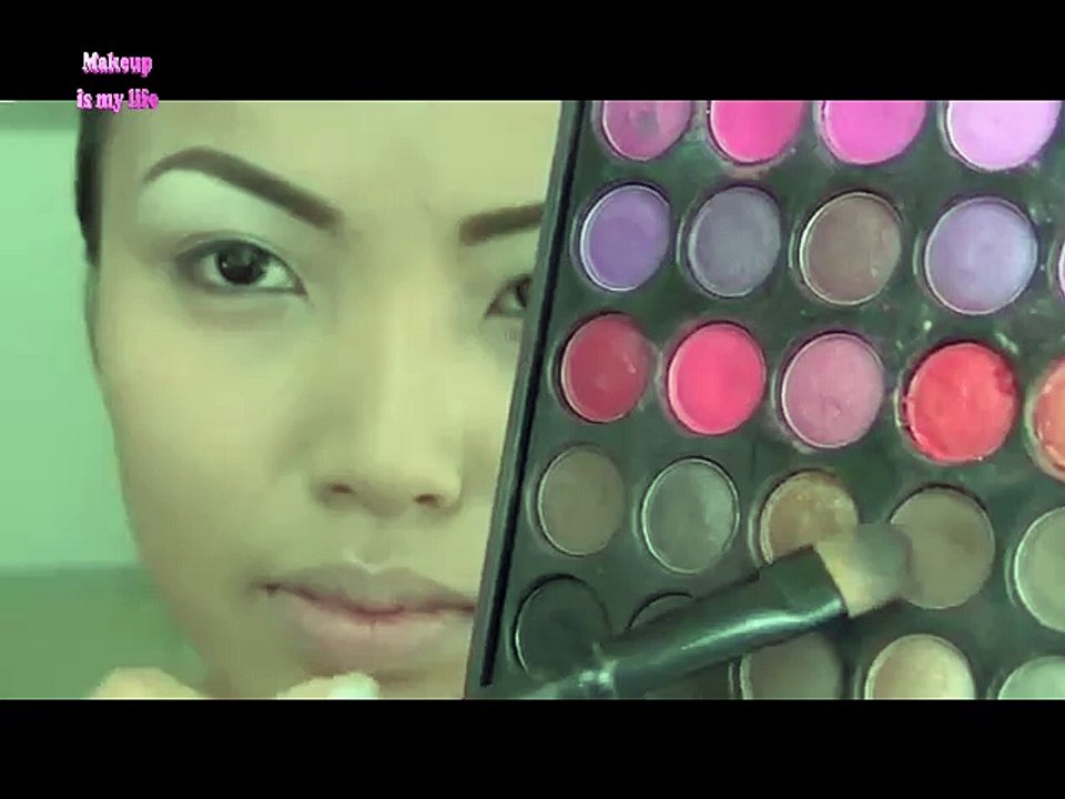 Angelina Julie Makeup..Easy and Superb