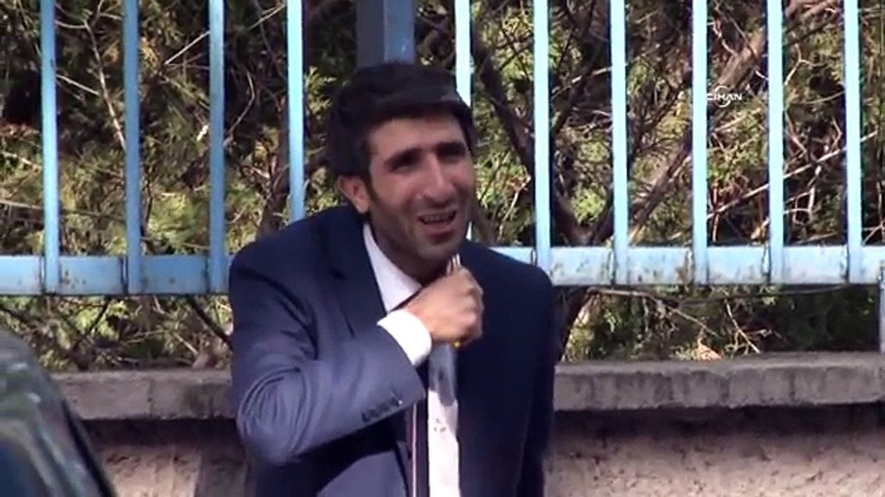 Eski sendikacı boğazına bıçak dayayıp, intihara kalkıştı