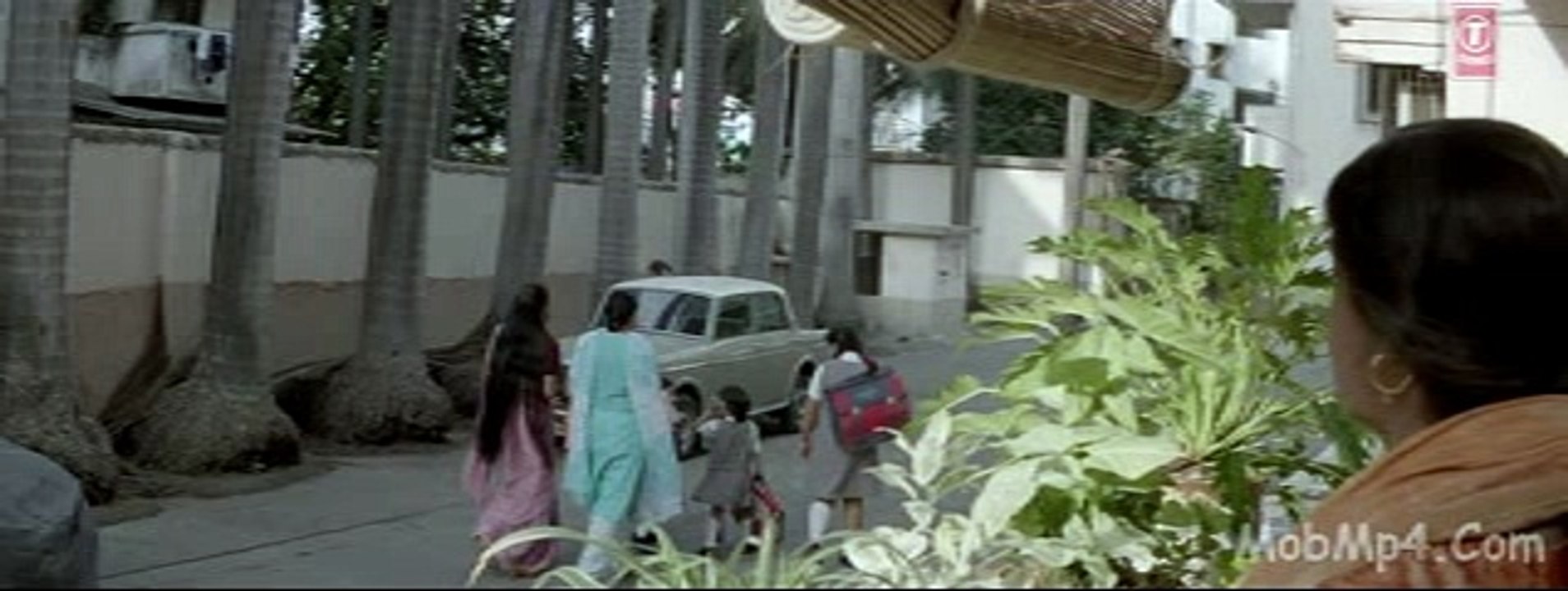 Aisa Kyun Maa - Neerja - Fun 4 Everyone
