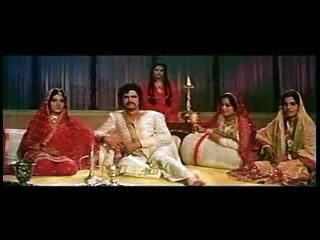 LATA MANGESHKAR - JALTA HAI BADAN - RAZIA SULTAN 1983 - Downloaded from youpak.com