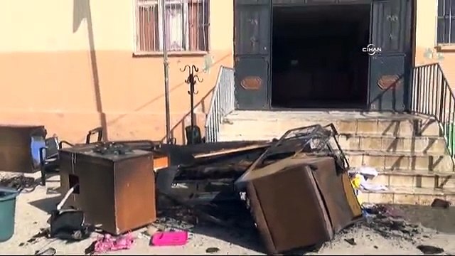 Siirt'te iki okul molotoflu saldırıyla yakıldı, bir okulun bayrağı indirildi
