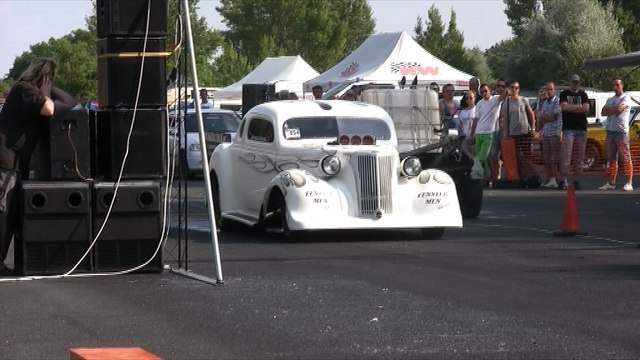 1932 Chevrolet Coupe 9.4@244