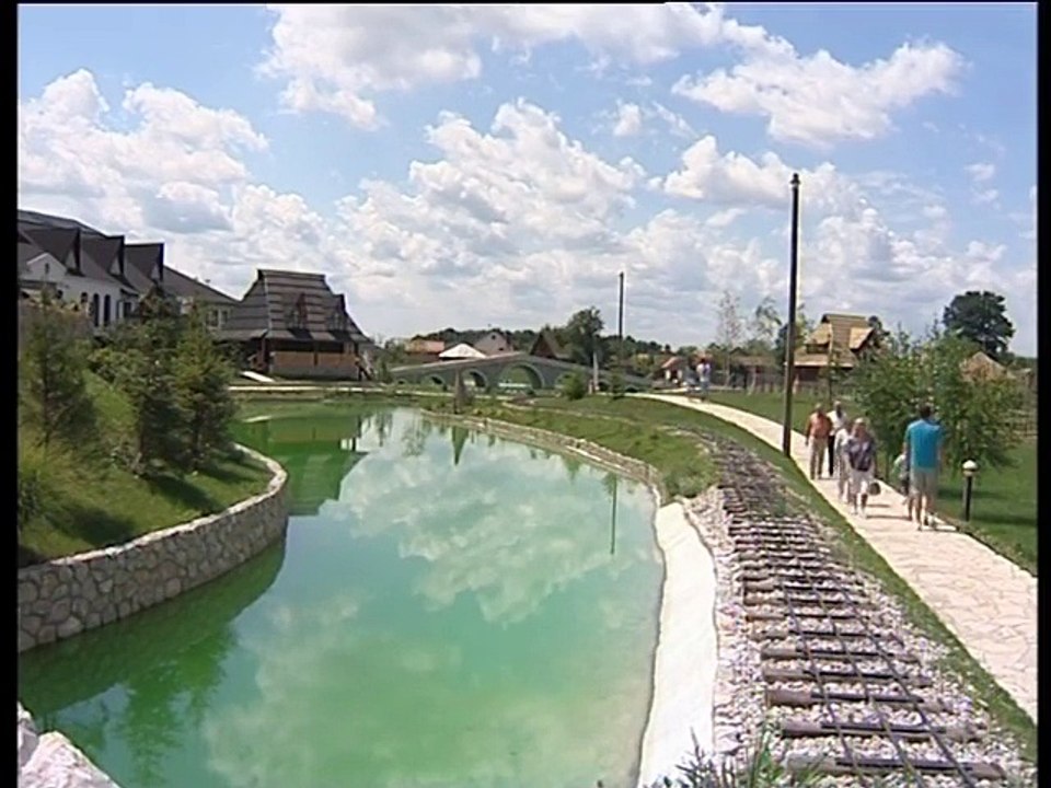 Viki Miljkovic - Crno na belo