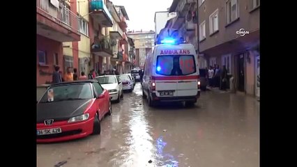 Elektrik kaçağı olan trafo öldürdü