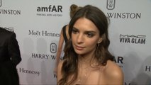 Sexy Emily Ratajkowski Chats About Harvey Weinstein At AMFAR Gala