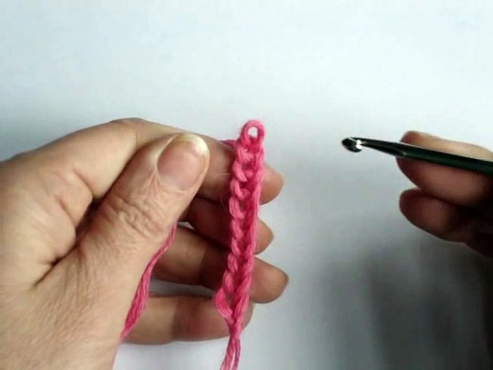 Вязание крючком - 8 Урок. Столбик с тремя накидами