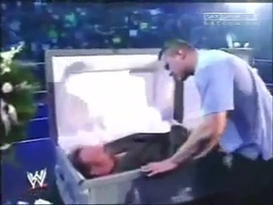 undertaker scares randy orton