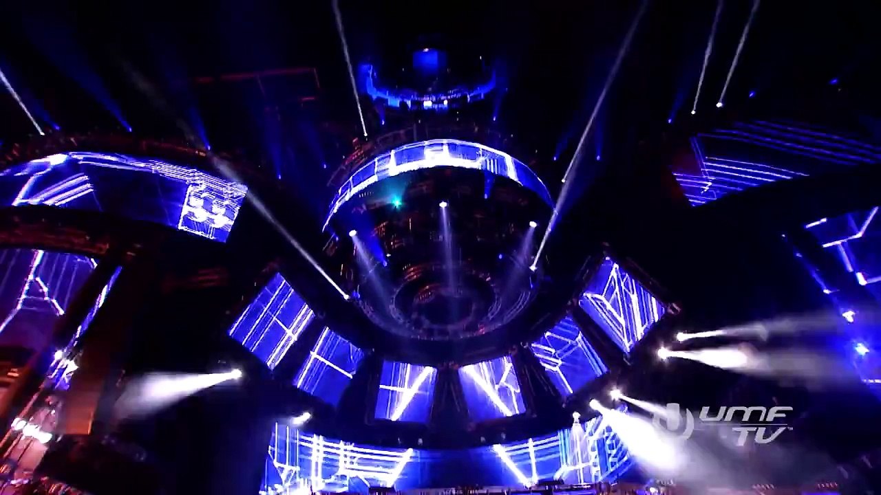 Hardwell LIVE @ Ultra Music Festival (2015)