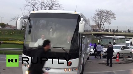 Navijaci Fenera gadjali kamenicama autobus Lokomotiva
