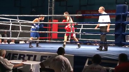 Fenerbahçeli boksörün elini öptüğü Aysal: Onların hepsi benim evladım