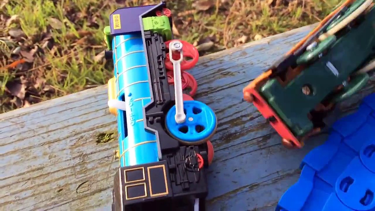 Thomas & Friends　Traveling outside　Thomas, Edward, Hilo, Emily, Flynn, Dodge, James, Percy