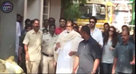 Jaya Bachchan SHOUTS at a JOURNALIST!