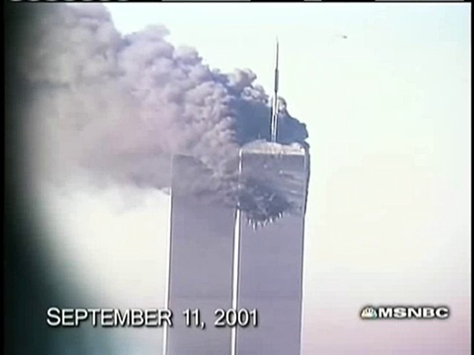 9 11 Actual crash footage of 2nd plane - YouTube
