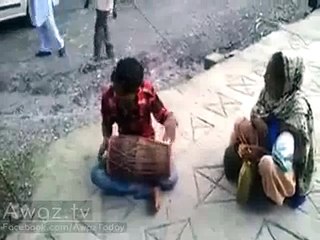 This Begger Got Great Voice - Viral Video