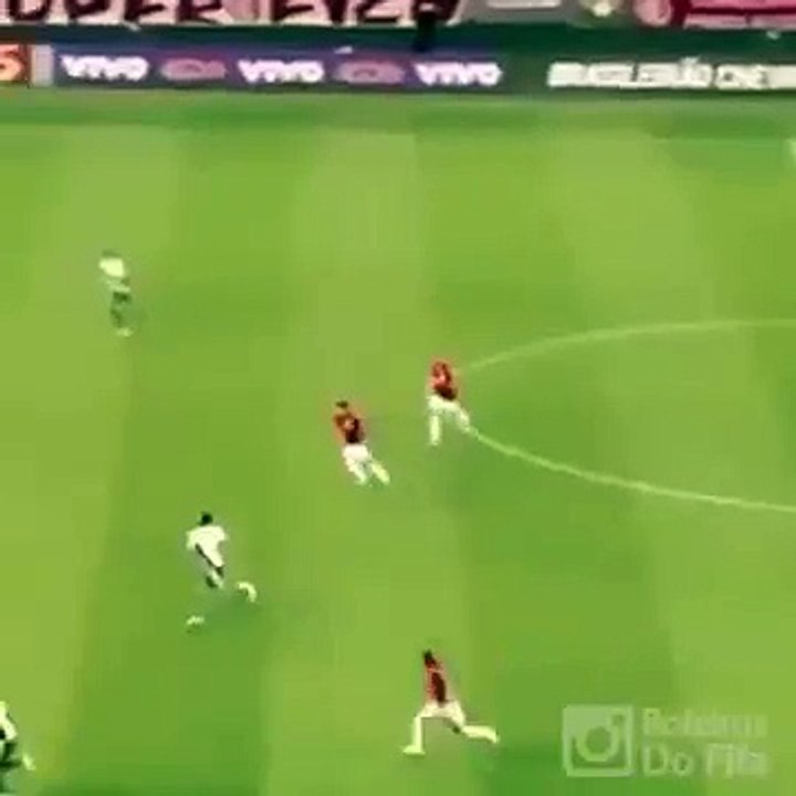 Falta violenta #futebol (Latest Sport)