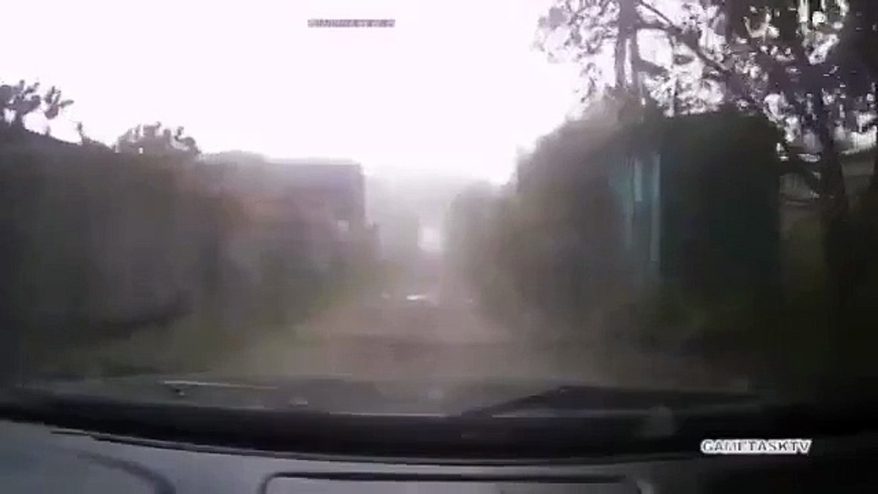 Aturannya sih muat kalau aja pintunya nggak kebuka