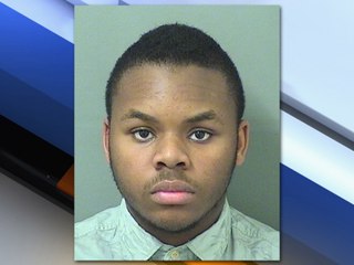 Teen charged with impersonated doctor released on bond
