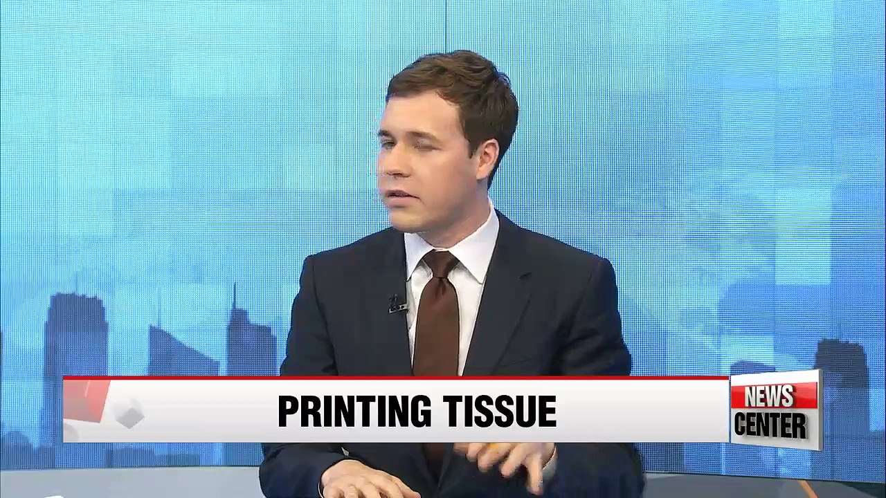 Living tissue created with 3D printer
