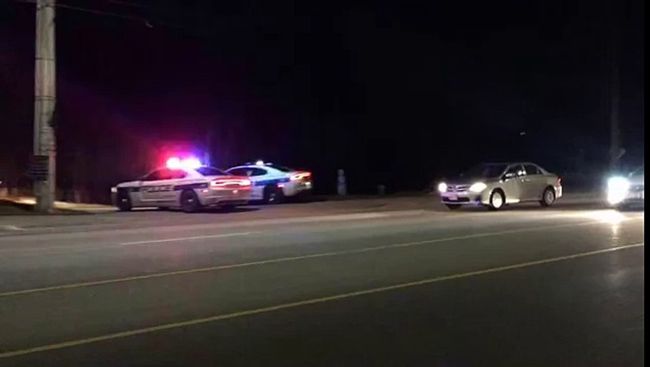 OFF ROAD POLICE CHASE - STREETSVILLE