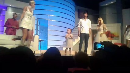 Oli bailando... es hermosa (video de JUSTIN_91113) - 16 de Febrero