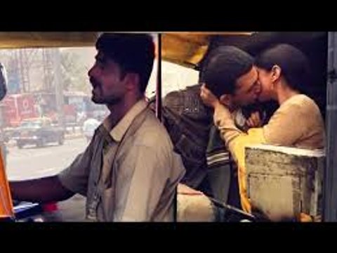 Mumbai Autowallas On Couples Kissing In Rickshaw (1)