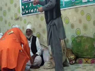 Hazri Pakpattan Sharif 22-03-2015 Asghar Mehndi Mangton Pe Nazar Ya Ganj e Shakr