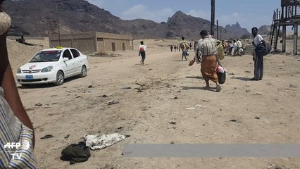 مقتل 14 جنديا في تفجير انتحاري لتنظيم الدولة الاسلامية في اليمن