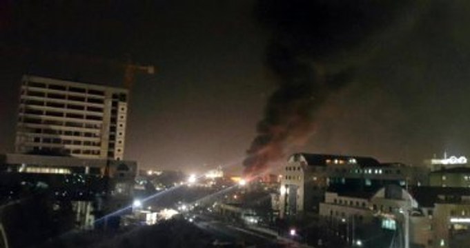 Patlama Sonrası Olay Yerindeki Sahipsiz Araçları Polis İterek Uzaklaştırdı