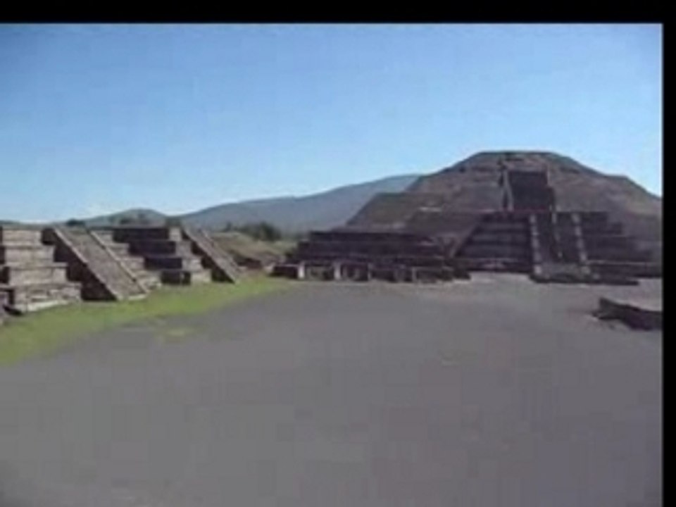 Panorama du site de Teotihuacan